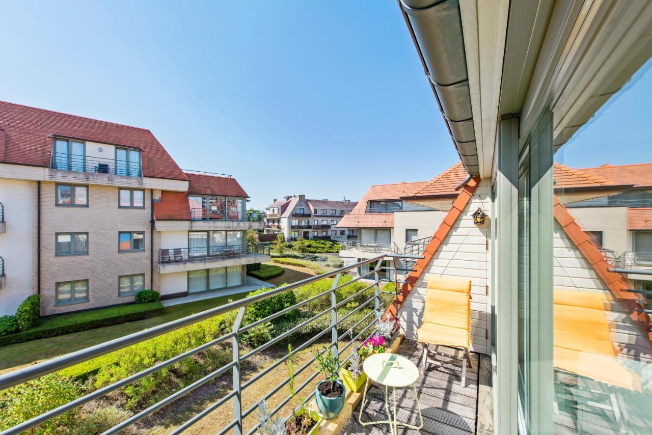 Bright Apartment With 2 Terraces In De Panne Exteriör bild